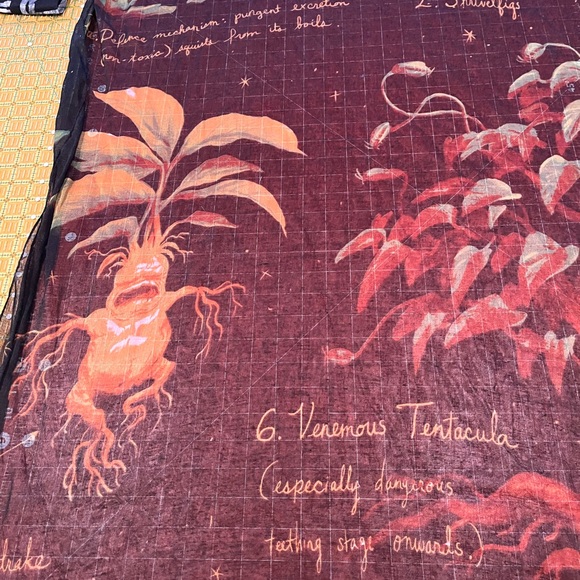 Harry Potter Herbology scarf - Picture 4 of 9